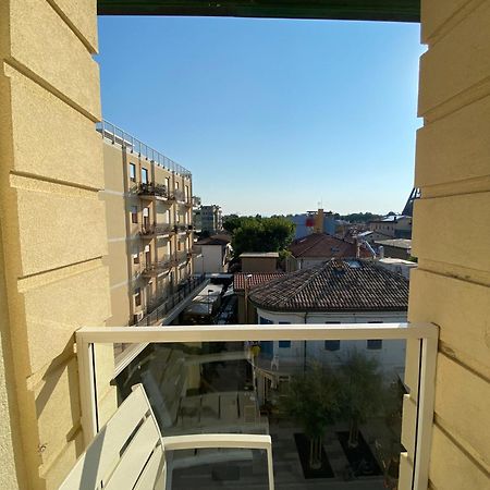 Marina Beach Aparthotel Rimini Exterior photo