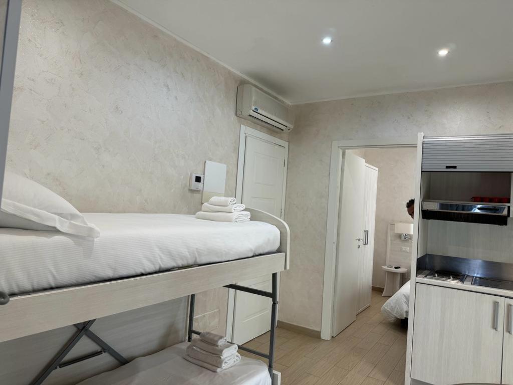 Marina Beach Aparthotel Rimini Exterior photo