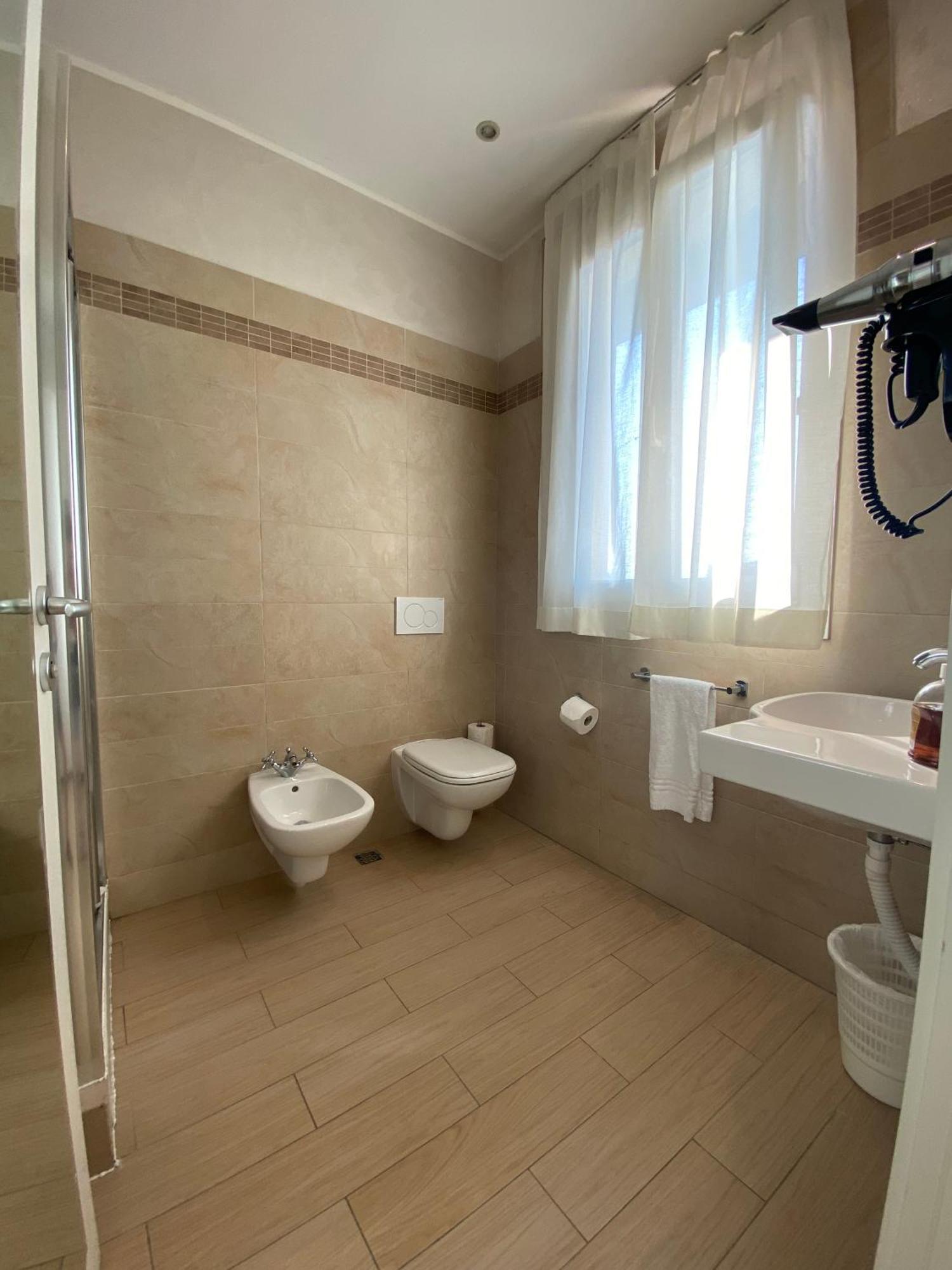 Marina Beach Aparthotel Rimini Exterior photo